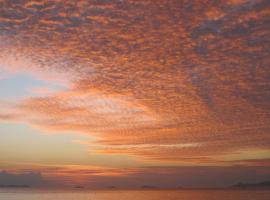 Beachfront TalingNgam, cottage in Taling Ngam Beach