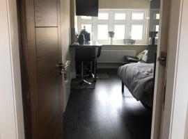 Cauldwell Villas, homestay in South Shields