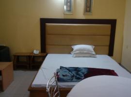 Royal Park Residential Hotel, hotel in Chittagong