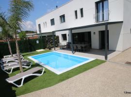 Villa Milos, hotel a Cambrils