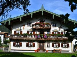 Schwabenbauernhof, hôtel avec golf à Ruhpolding