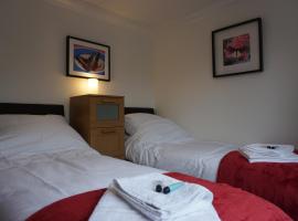 Holt Apartment, hotel con parking en Bristol