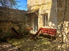 Le Studio de Brianny, hotel in zona Pré Lamy Golf Course, Brianny