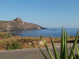 Dammuso Surya Il cappero monolocale, huoneisto kohteessa Pantelleria