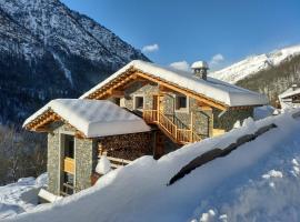 Delfin Dal Pianhol, hotel cerca de Sciovia Conce, Casteldelfino