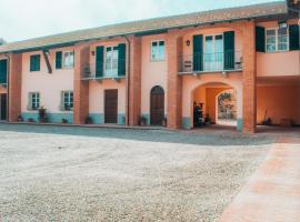Ģimenes viesnīca Agriturismo Villa Caffarelli pilsētā Monastero Bormida