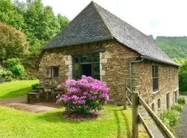 LA PERLE DE LA VALLÉE