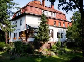 Villa Navigator