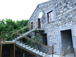 Mthnadzor, hotel di Goris
