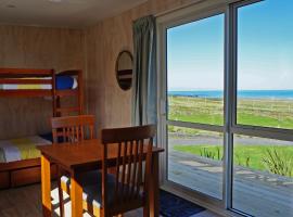 Waimeha Camping Village, Hotel in Ngawi