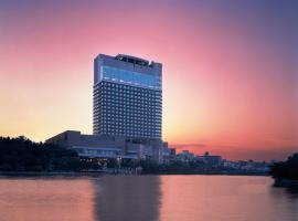 Imperial Hotel Osaka, отель с бассейном в Осаке