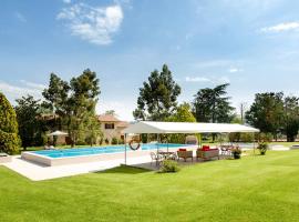 Tenuta Lamborghini Golf & Resort: Panicale'de bir tatil köyü