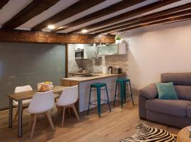 Precioso apartamento al lado de la Catedral, hotel in Burgos