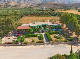 Zorbas Rooms, beach rental in Frangokastello