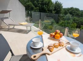 Apartmani MIRA，位于普莱曼图拉的酒店