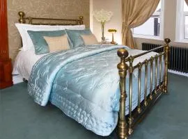 The Mainstay Luxury Boutique Rooms with Private Parking