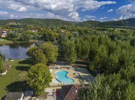 Camping les Borgnes Saint-Sozy, glamping site in Saint-Sozy