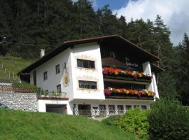 St. Hubertus, hotel con estacionamiento en Pettneu am Arlberg