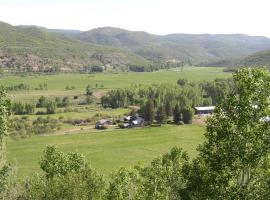 Rolling R Guest Ranch, hotel sa Meeker