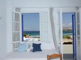 MARKOS BEACH rooms & studios