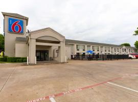 Motel 6-Dallas, TX - Northeast, viešbutis mieste Garlandas