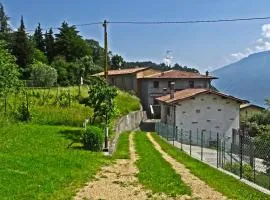 Casa Giacomina garden and Lake view by Gardadomusmea