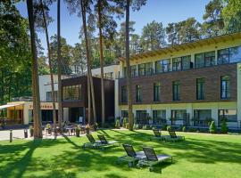 Amber Sea Hotel & SPA: Jūrmala şehrinde bir otel