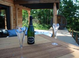 La Cabane à Papi, viešbutis mieste Thénac