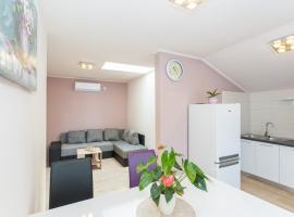 Apartment Robi โรงแรมในโลปุด