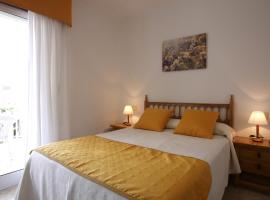 Hostal San Roque, homestay in Portonovo