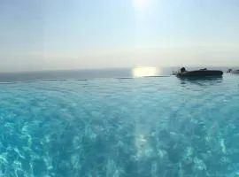 White Club Residence