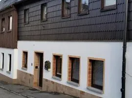 Springer-Apartment-1215