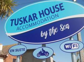 Tuskar House by the Sea, hótel í Rosslare