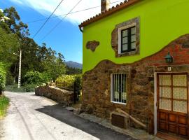 Paraíso Ortegal, hotel with parking in Feás