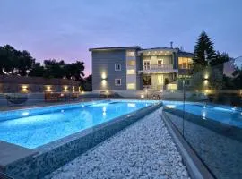 Mont Bleu Luxury Villa