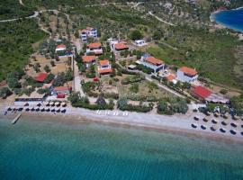 Pelagos Villas、Agios Dimitriosのビーチ・ホテル