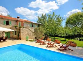 Villa Violica, Karnevali, ξενοδοχείο σε Žminj