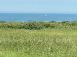 Appartement dans Résidence les Dunes du Golf、ヴィムルーのホテル