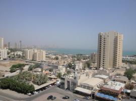 Marina Royal Hotel Suites, hotell i Kuwait