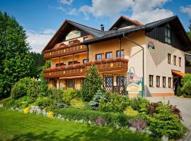 Pension Salzsäumer, hotel in Neuschönau
