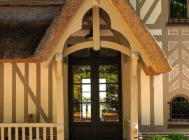 New Cottage & spa de nage Guesthouse, hotel em Honfleur