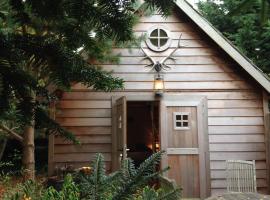 Les Roulottes de la Baronnie, glamping site in Saint Malo