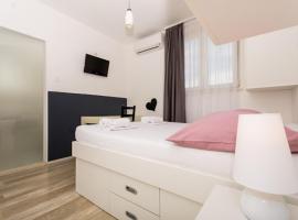 Villa White, hotel v Trogiri