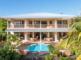 Surf Tropical Villa Seascape, Hotel in Île au Cerf