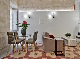 Zoe 2 by Vallettastay