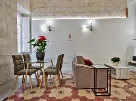 Zoe 2 by Vallettastay