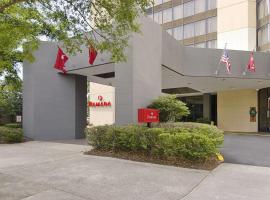 Ramada Hotel & Conference Center, hotel v destinaci Augusta