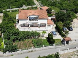 Apartments Dida moj, hotel v destinaci Šmrika
