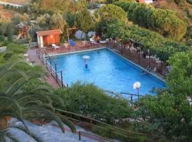 Athorama Hotel