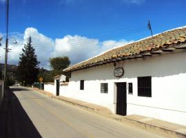 Hotel Hacienda El Aserrio, hotel i Iza